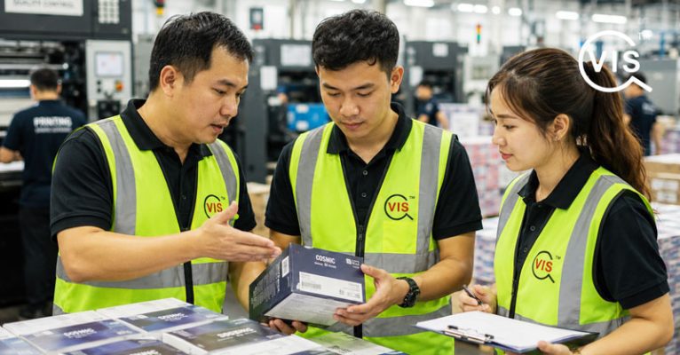 inspector-quality-control-printing-packaging-products-inspection.jpeg