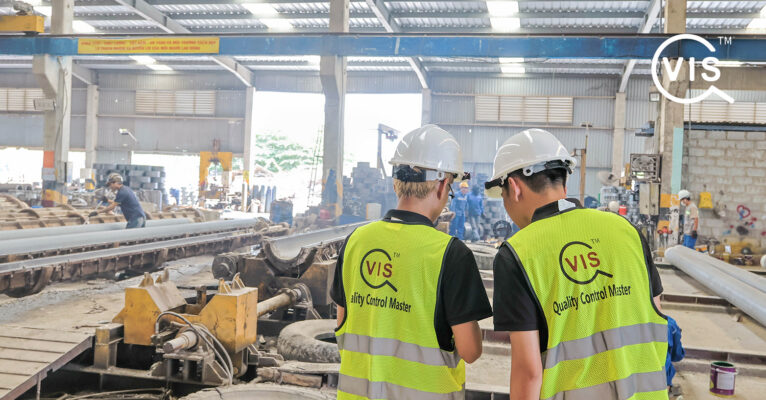 third-party-inspection-engineer-checking-manufacturing-quality-in-factory